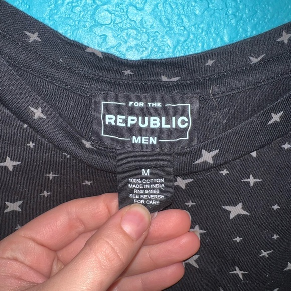 🎆 Black Starry Tee - Picture 2 of 2